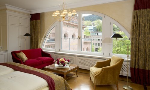 Mokni's Palais Hotel & SPA (Bad Wildbad im Schwarzwald) Mokni's Palais Hotel & SPA (Bad Wildbad im Schwarzwald)