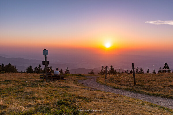 Kandelpyramide Bildnachweis: Mit freundlicher Genehmigung der Tourist-Info Waldkirch © Jasmin Seidel Kandelpyramide Bildnachweis: Mit freundlicher Genehmigung der Tourist-Info Waldkirch © Jasmin Seidel