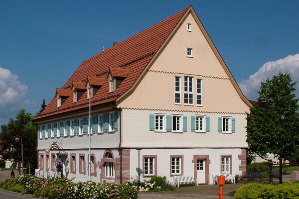 Rathaus Besenfeld Bildnachweis: Copyright: Mit freundlicher Genehmigung der Gemeinde Seewald Rathaus Besenfeld Bildnachweis: Copyright: Mit freundlicher Genehmigung der Gemeinde Seewald